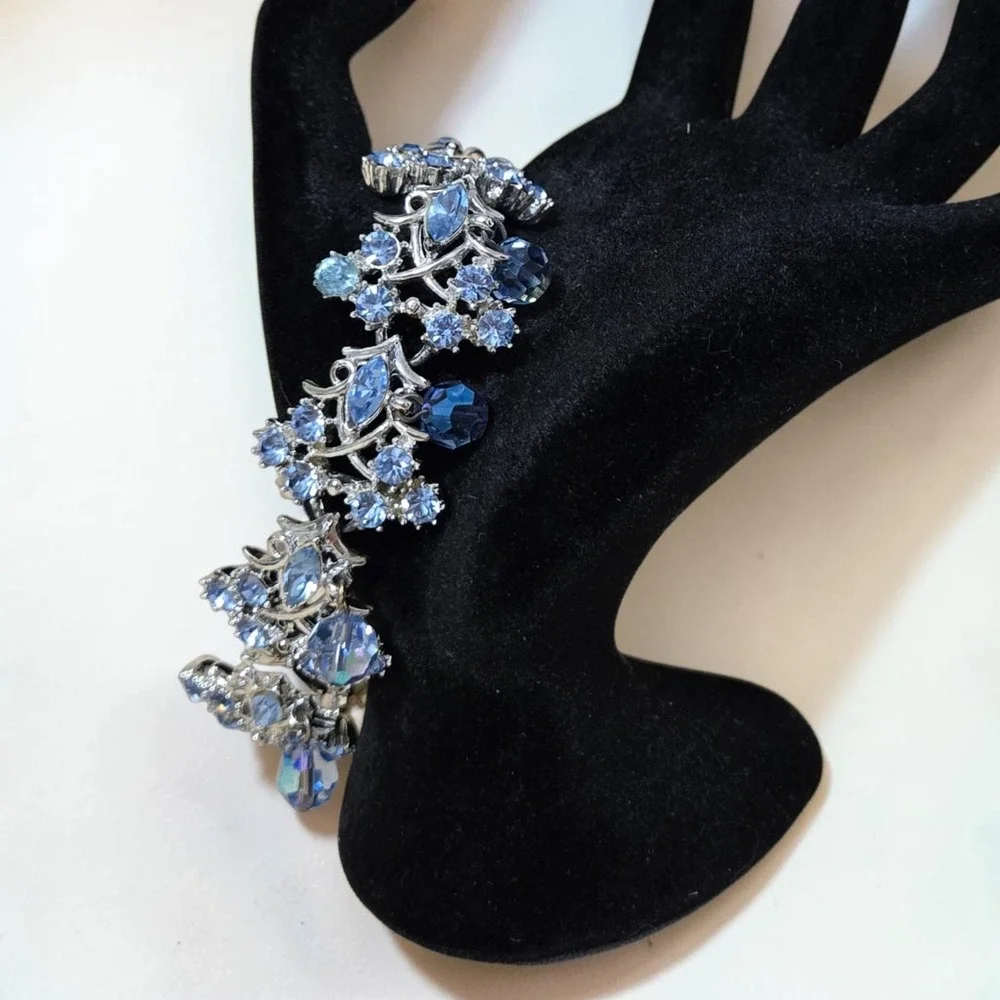 Vtg Coro Blue Aurora Borealis Rhinestone Bracelet Silver Tone Dangle Beaded 7.5